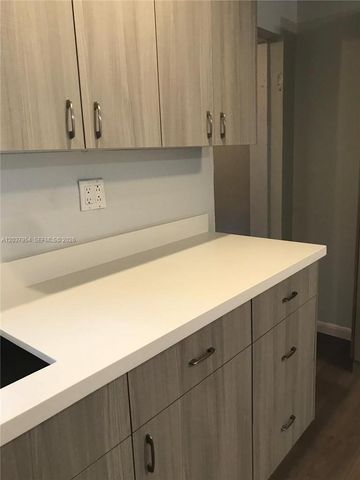 2434 Pierce St 2434, Hollywood, FL 33020