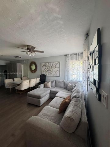 2434 Pierce St 2434, Hollywood, FL 33020