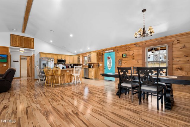 2715 Old Stage Road, Afton, TN 37616