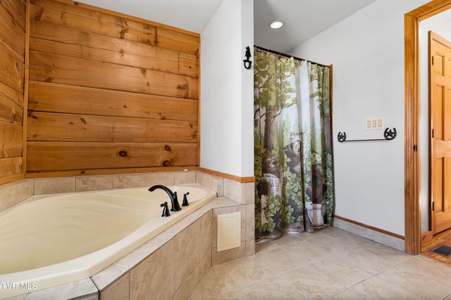 2715 Old Stage Road, Afton, TN 37616