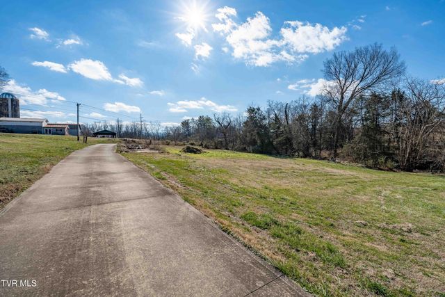 2715 Old Stage Road, Afton, TN 37616