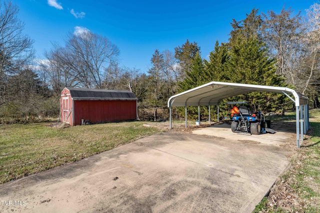 2715 Old Stage Road, Afton, TN 37616