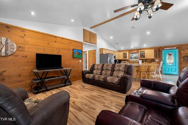 2715 Old Stage Road, Afton, TN 37616