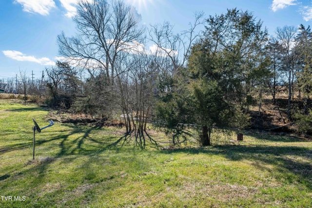 2715 Old Stage Road, Afton, TN 37616