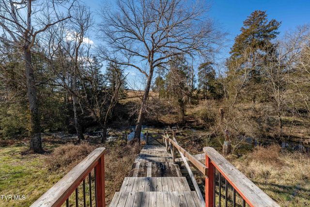 2715 Old Stage Road, Afton, TN 37616