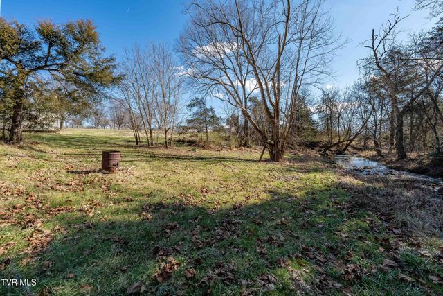 2715 Old Stage Road, Afton, TN 37616