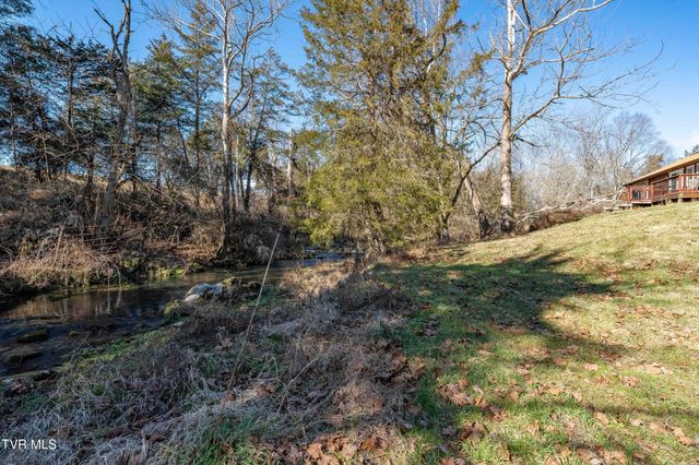 2715 Old Stage Road, Afton, TN 37616