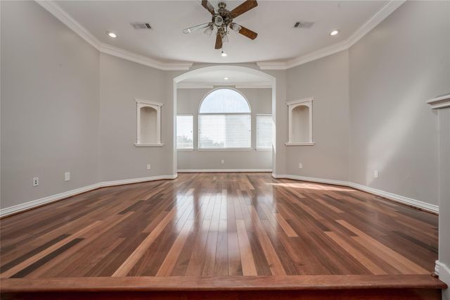 86 Pipers Walk, Sugar Land, TX 77479