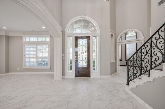 86 Pipers Walk, Sugar Land, TX 77479