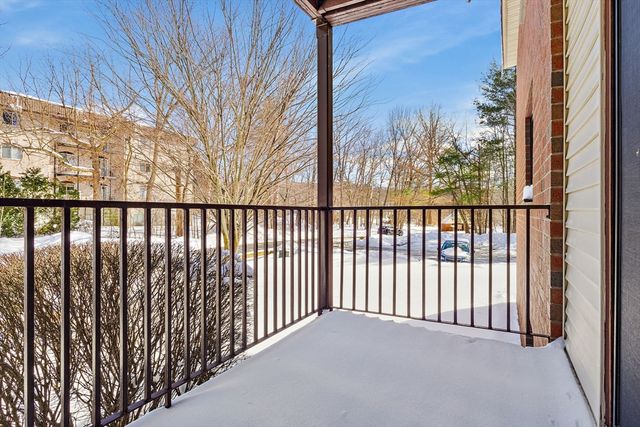 189 Littleton Rd 10, Chelmsford, MA 01824