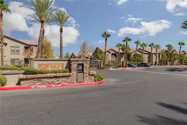 8250 North Grand Canyon Drive 1113, Las Vegas, NV 89166