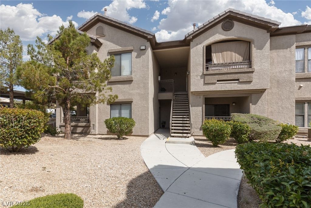 8250 North Grand Canyon Drive 1113, Las Vegas, NV 89166