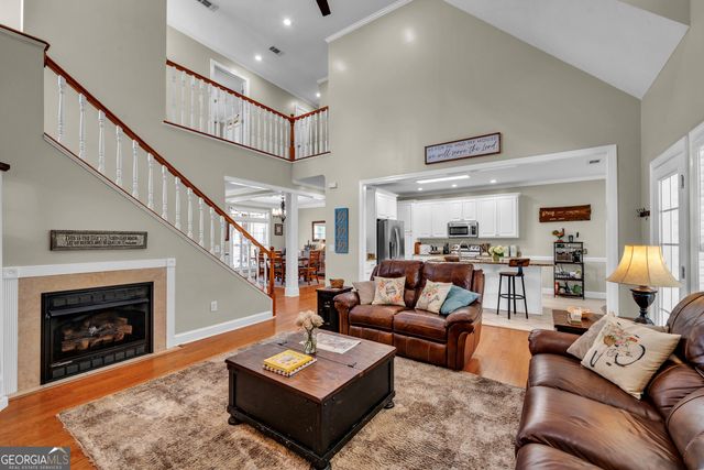 208 Hedge Row, Dublin, GA 31021