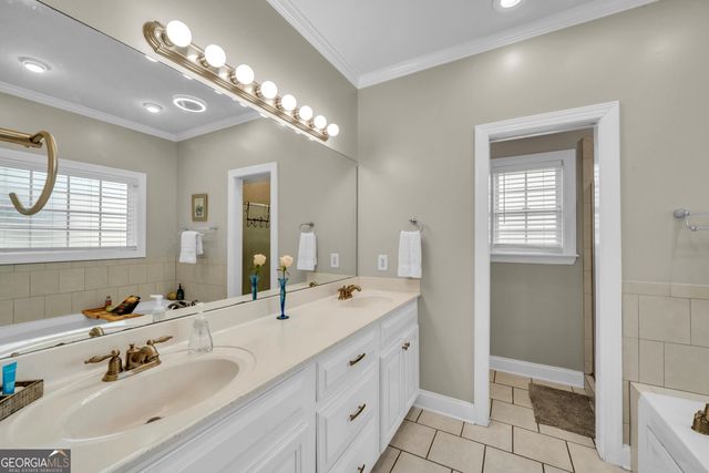 208 Hedge Row, Dublin, GA 31021