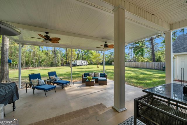 208 Hedge Row, Dublin, GA 31021