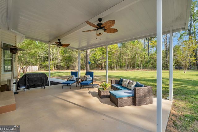 208 Hedge Row, Dublin, GA 31021