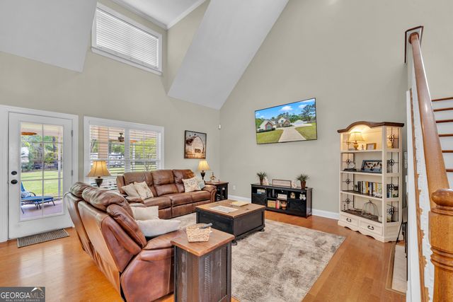 208 Hedge Row, Dublin, GA 31021