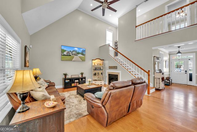 208 Hedge Row, Dublin, GA 31021