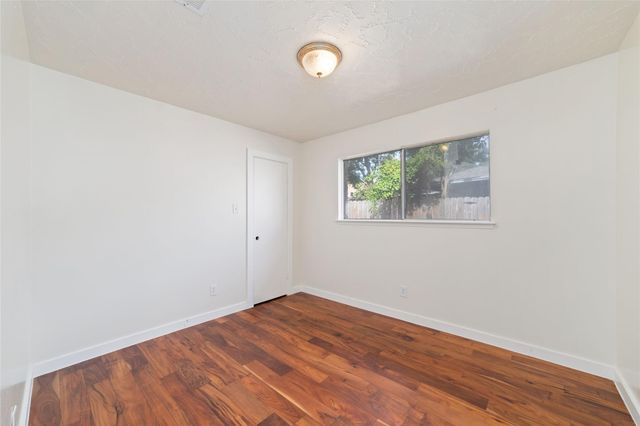 11415 Brook Meadows Lane, Stafford, TX 77477