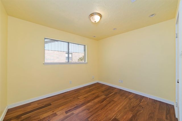 11415 Brook Meadows Lane, Stafford, TX 77477