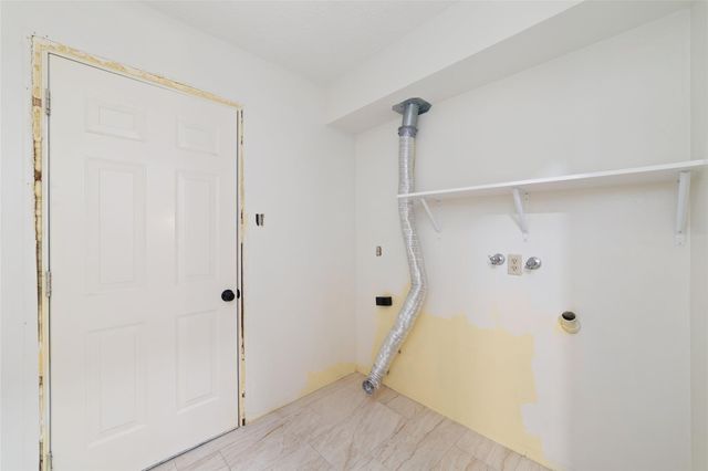 11415 Brook Meadows Lane, Stafford, TX 77477