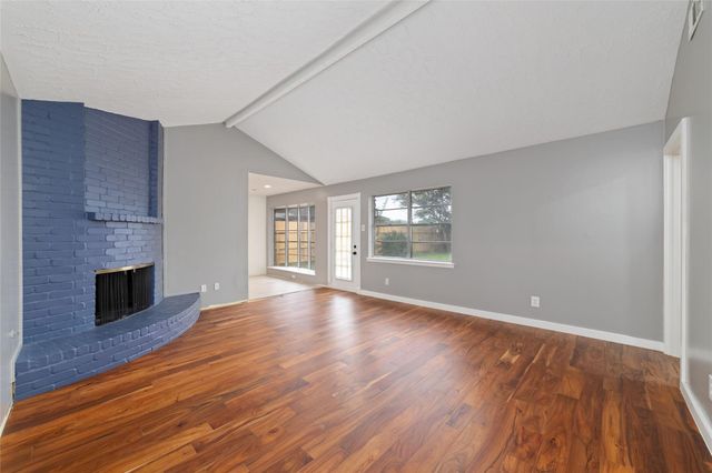 11415 Brook Meadows Lane, Stafford, TX 77477