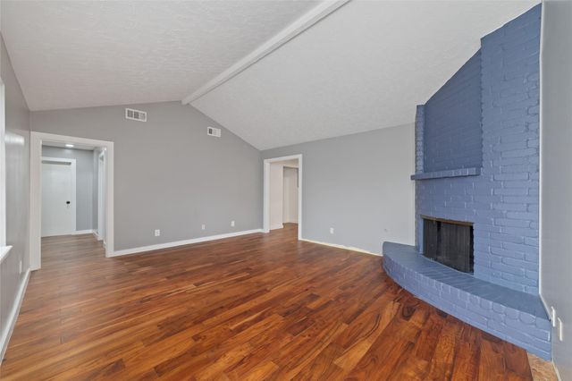 11415 Brook Meadows Lane, Stafford, TX 77477