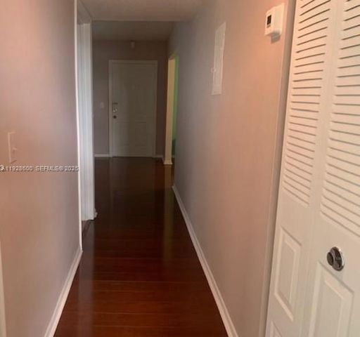 500 NE 2nd St 317, Dania Beach, FL 33004