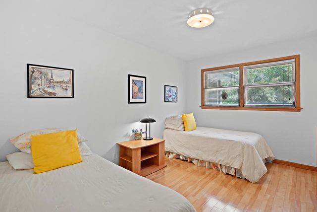 N2472 Fisk DRIVE, Burlington, WI 53105