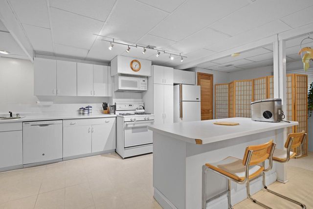 N2472 Fisk DRIVE, Burlington, WI 53105