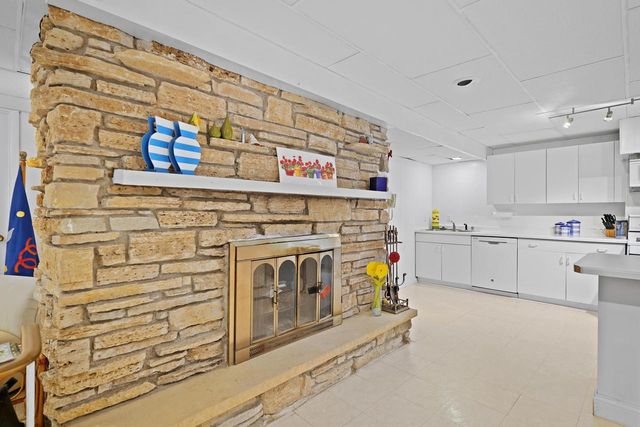 N2472 Fisk DRIVE, Burlington, WI 53105