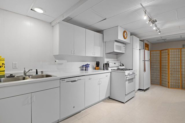 N2472 Fisk DRIVE, Burlington, WI 53105