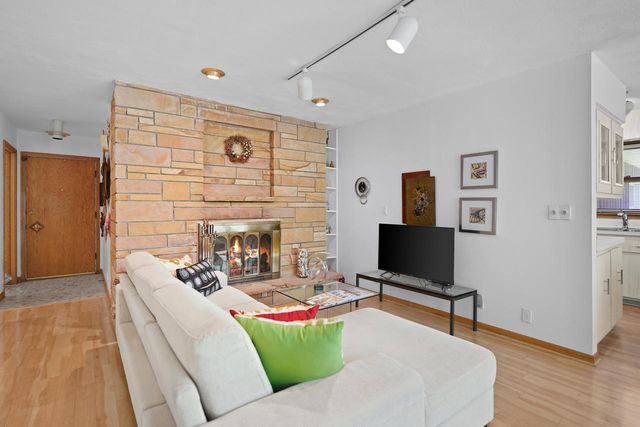 N2472 Fisk DRIVE, Burlington, WI 53105