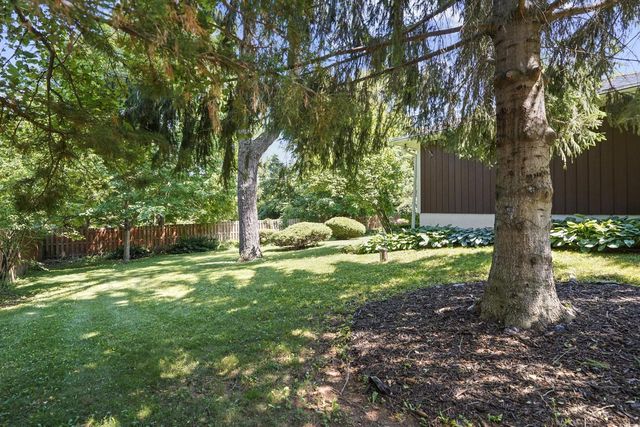 N2472 Fisk DRIVE, Burlington, WI 53105