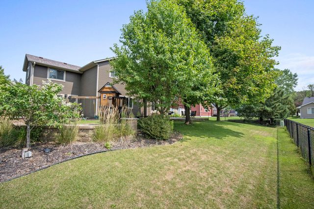 3717 90th Crescent N, Brooklyn Park, MN 55443