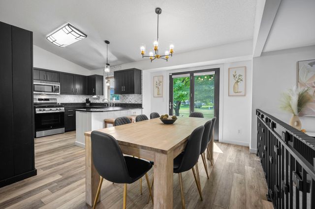 3717 90th Crescent N, Brooklyn Park, MN 55443