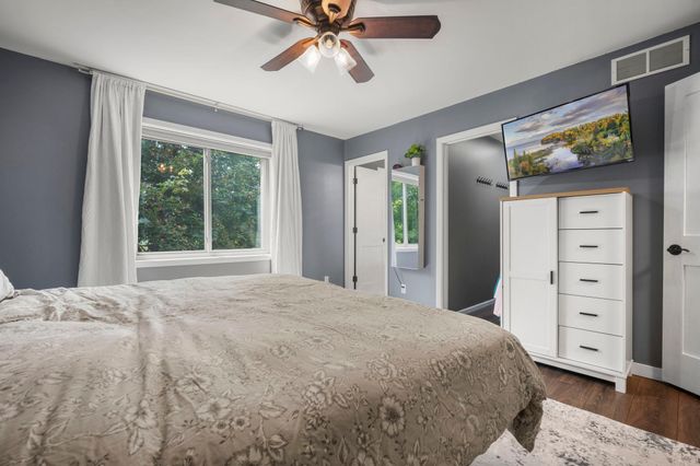 3717 90th Crescent N, Brooklyn Park, MN 55443