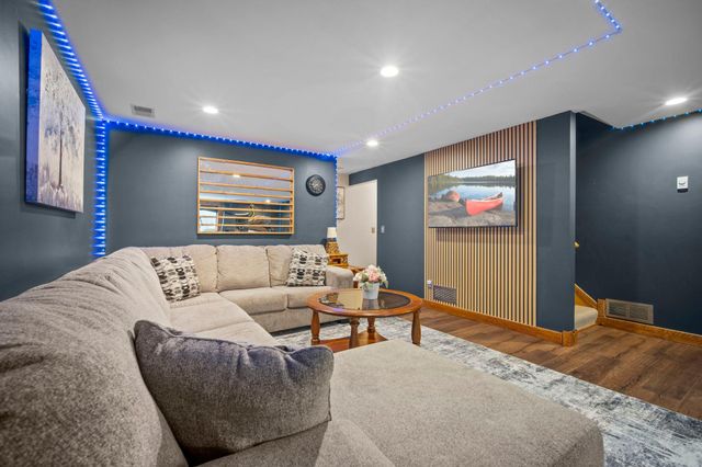 3717 90th Crescent N, Brooklyn Park, MN 55443