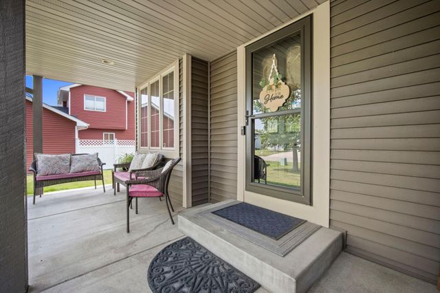 3717 90th Crescent N, Brooklyn Park, MN 55443