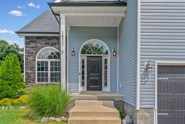 1877 Red Fox Trl, Clarksville, TN 37042