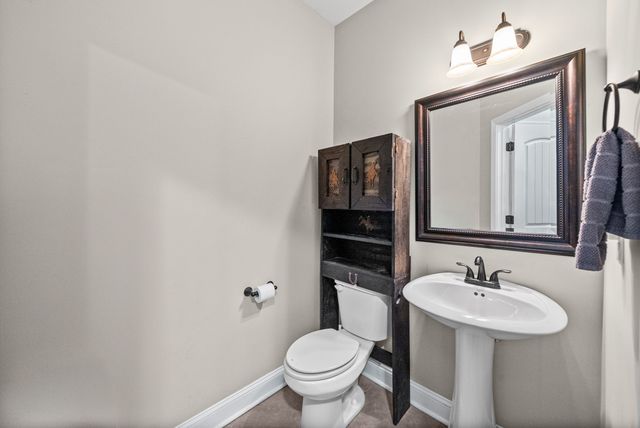 1877 Red Fox Trl, Clarksville, TN 37042