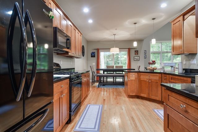 41 Garett Way 41, Holliston, MA 01746