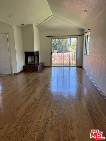 1631 S Point View Street, Los Angeles, CA 90035