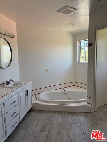 1631 S Point View Street, Los Angeles, CA 90035