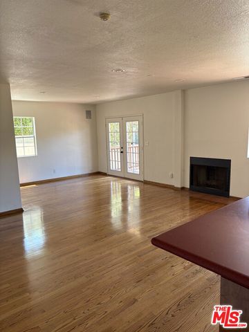 1631 S Point View Street, Los Angeles, CA 90035