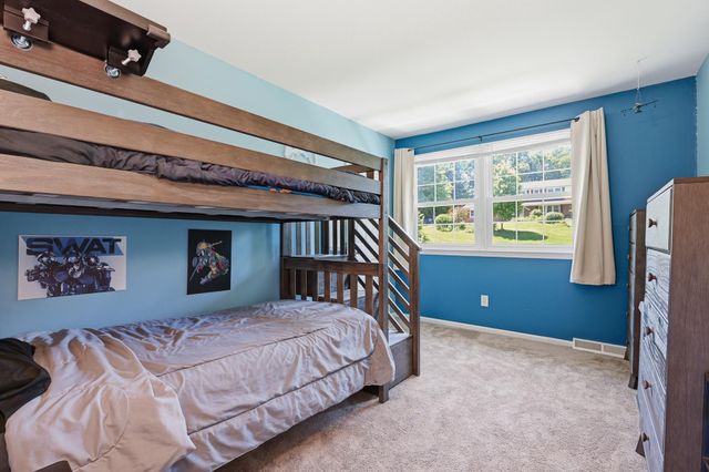 111 SKYLINE DR, Landenberg, PA 19350