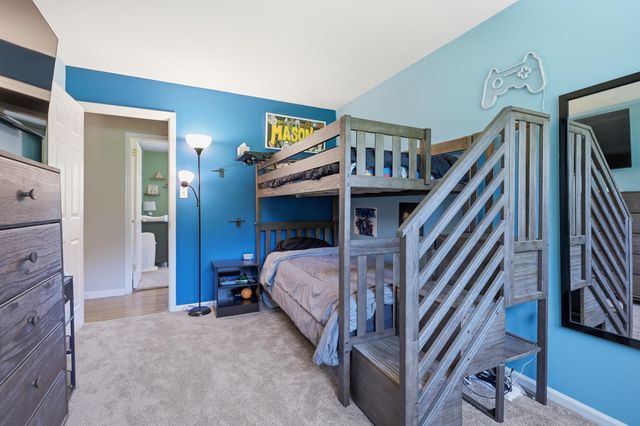 111 SKYLINE DR, Landenberg, PA 19350