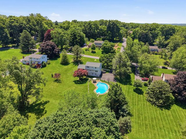 111 SKYLINE DR, Landenberg, PA 19350