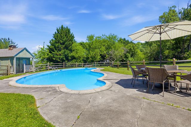 111 SKYLINE DR, Landenberg, PA 19350