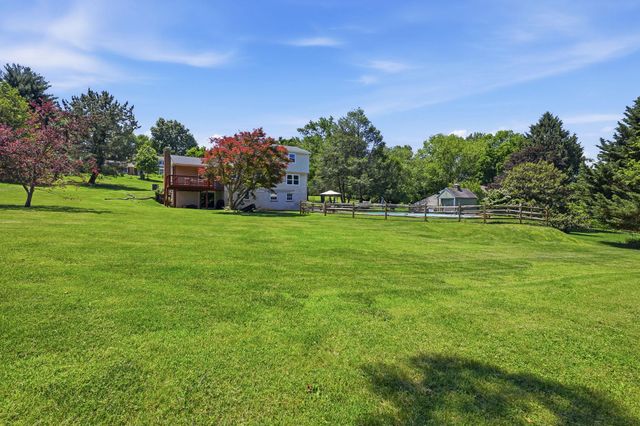 111 SKYLINE DR, Landenberg, PA 19350